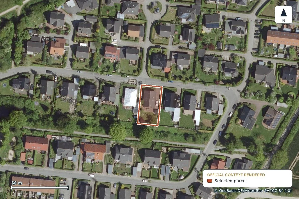 Aerial image showing the outlined parcel in Tarup, Flensburg, and the neighbouring parcels
